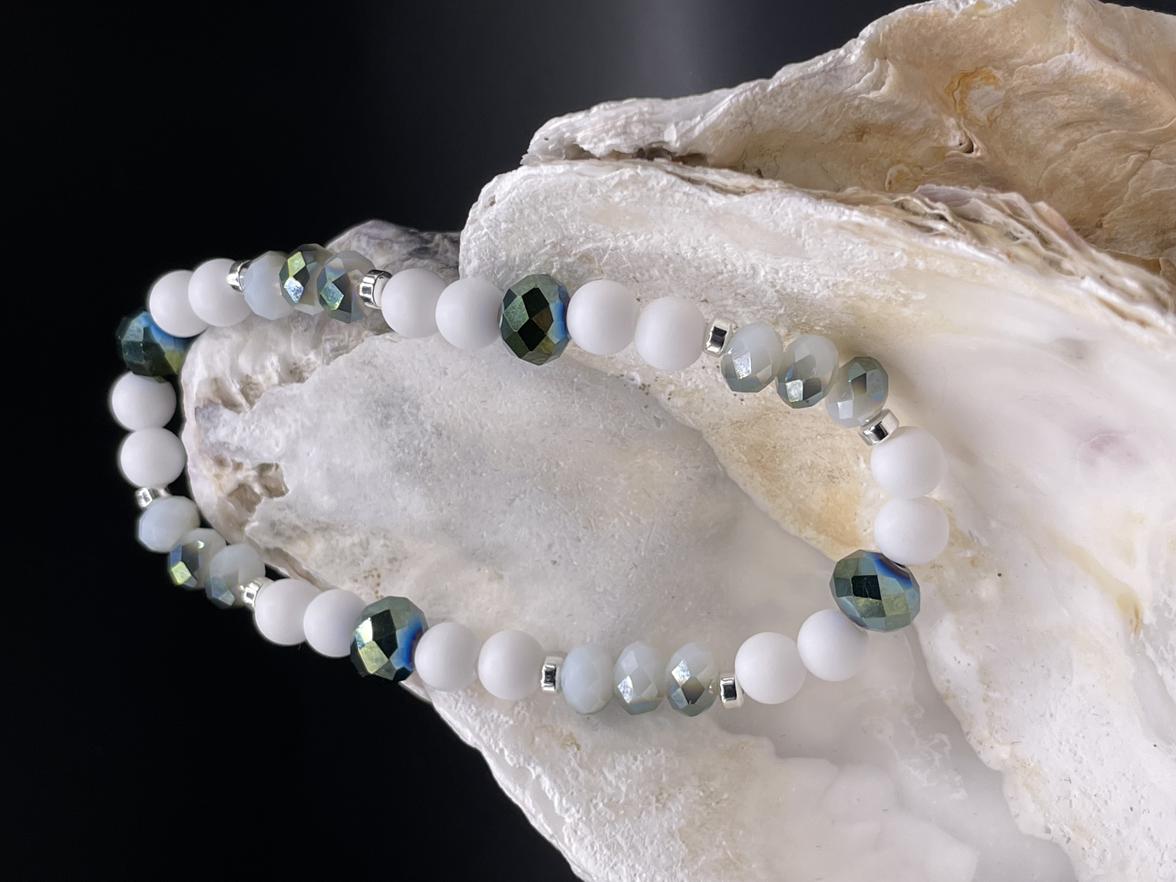  Armband greenish pearl